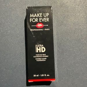 Makeup Forever - Ultra HD Foundation Y425